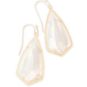 Never worn Kendra Scott Ivory Carla Drop Earrings